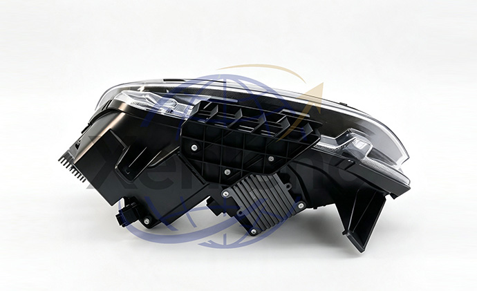 80B02A051 Right Front Headlight High Trim For X50/DX5